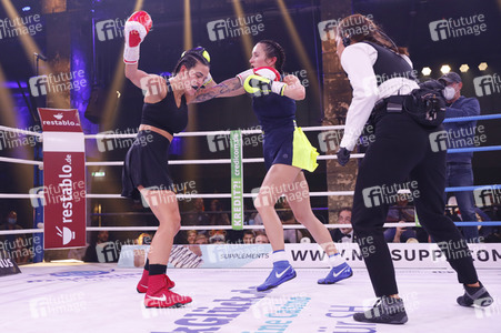 2. Kampfabend 'Das große SAT.1 Promiboxen' in Köln