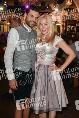 Bergfest der 9. Hofbräu Berlin Wiesn in Berlin