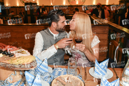 Bergfest der 9. Hofbräu Berlin Wiesn in Berlin