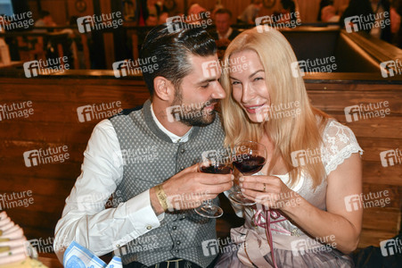 Bergfest der 9. Hofbräu Berlin Wiesn in Berlin