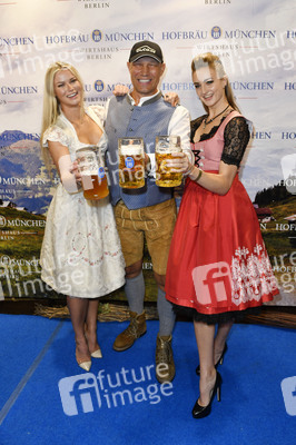 Bergfest der 9. Hofbräu Berlin Wiesn in Berlin