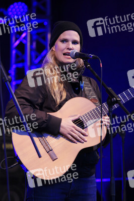 Konzert von Dota Kehr in Ostritz