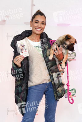 Tierheim-Pressetermin mit Jana Ina Zarrella in Köln