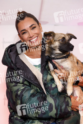Tierheim-Pressetermin mit Jana Ina Zarrella in Köln