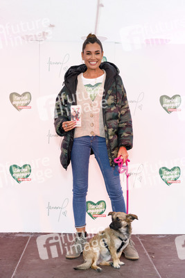 Tierheim-Pressetermin mit Jana Ina Zarrella in Köln