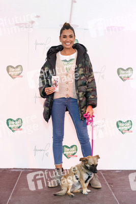 Tierheim-Pressetermin mit Jana Ina Zarrella in Köln