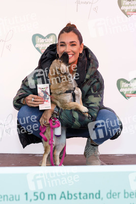 Tierheim-Pressetermin mit Jana Ina Zarrella in Köln