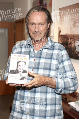 Buchpräsentation voon Helmut Zierl in Hamburg