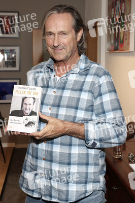 Buchpräsentation voon Helmut Zierl in Hamburg