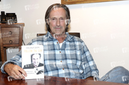 Buchpräsentation voon Helmut Zierl in Hamburg