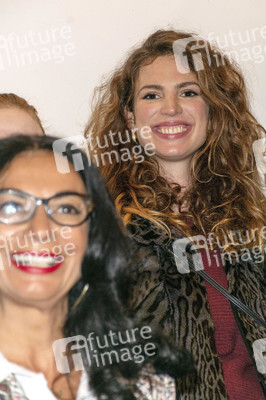 Vernissage der Gruppenausstellung 'Feiner Sirup'  in Hamburg