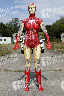 GEEK ART: Iron Woman und Black Widow Bodypainting