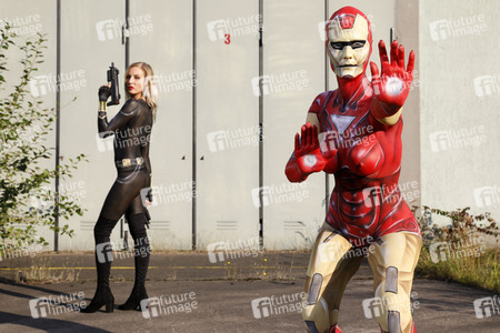 GEEK ART: Iron Woman und Black Widow Bodypainting