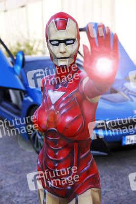 GEEK ART: Iron Woman und Black Widow Bodypainting