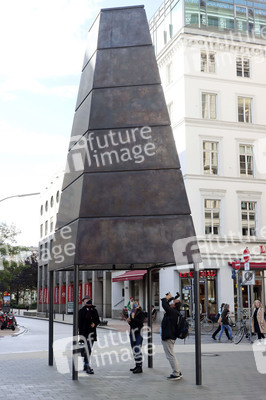 Einweihung der Skulpturen 'Gesellschaftsspiegel' in Hamburg