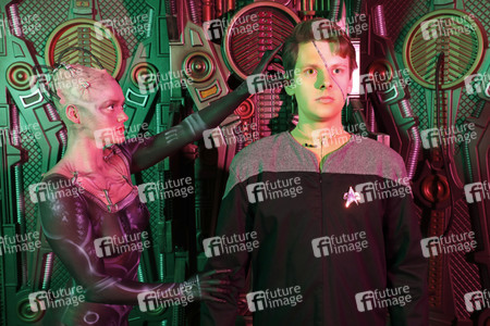 FARBKÖRPER Kalender 2021: Geek Art-Bodypainting und Transformaking