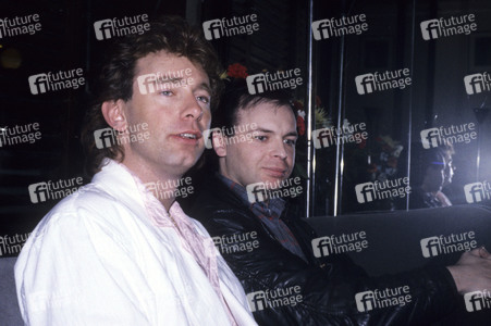 Pressekonferenz mit Sharpe & Numan in London