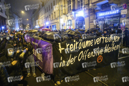 Demonstration nach der Räumung der Liebig 34 in Berlin