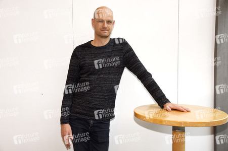 Musikalische Lesung mit August Zirner & Sven Faller in Haar