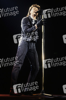 Konzert von Paul Young & The Royal Family in London