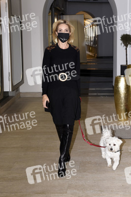 Vernissage 'Farb-Pracht' von Simone von Anhalt in München