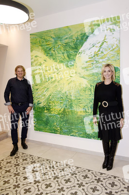 Vernissage 'Farb-Pracht' von Simone von Anhalt in München