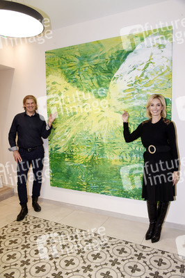 Vernissage 'Farb-Pracht' von Simone von Anhalt in München