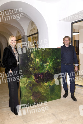 Vernissage 'Farb-Pracht' von Simone von Anhalt in München