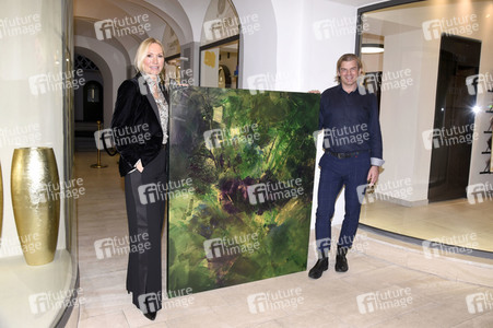 Vernissage 'Farb-Pracht' von Simone von Anhalt in München