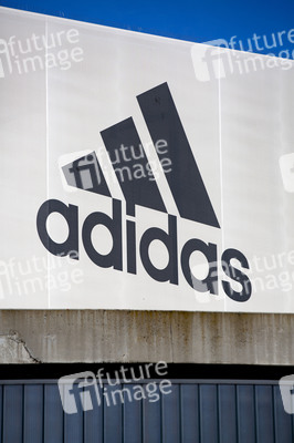 Symbolfoto Adidas