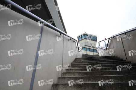 Symbolfoto Flughafen Tegel