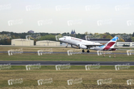 Symbolfoto Flughafen Tegel