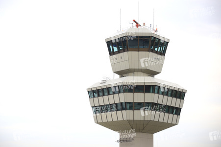 Symbolfoto Flughafen Tegel