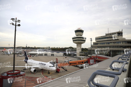 Symbolfoto Flughafen Tegel