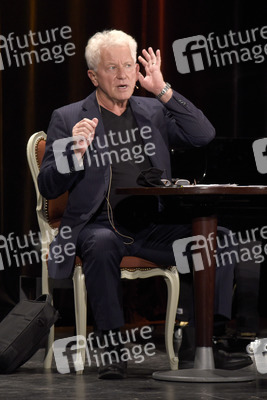 Lesung von Miroslav Nemec in Haar