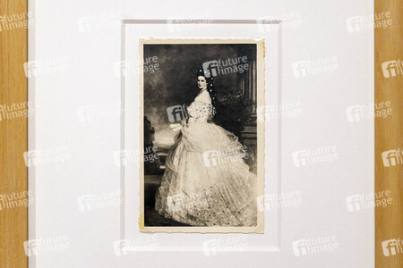 Ausstellung 'Sisi privat. Die Fotoalben der Kaiserin' in Köln