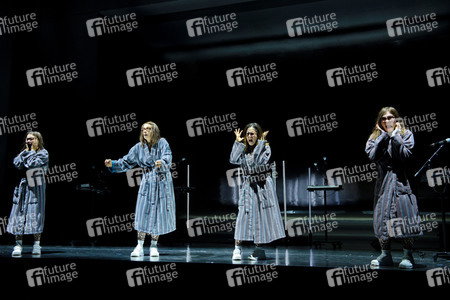 Theaterprobe 'Und sicher ist mit mir die Welt verschwunden' in Berlin