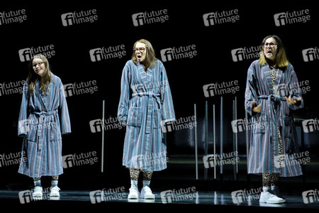 Theaterprobe 'Und sicher ist mit mir die Welt verschwunden' in Berlin