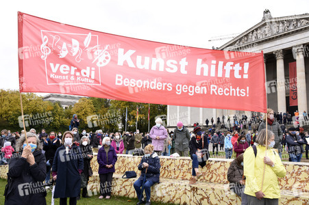 Kundgebung 'Aufstehen für Kultur' in München