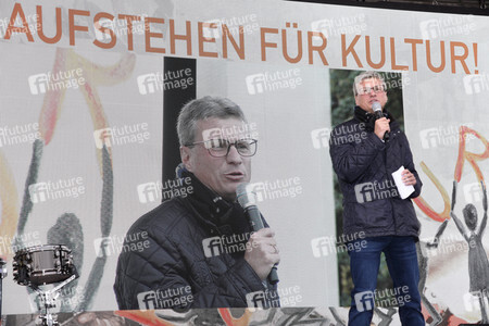 Kundgebung 'Aufstehen für Kultur' in München