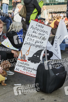 Demonstration gegen die Corona-Maßnahmen in Berlin