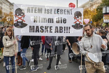 Demonstration gegen die Corona-Maßnahmen in Berlin