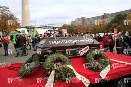 Demonstration vom Aktionsbündnis 'Alarmstufe Rot' in Berlin