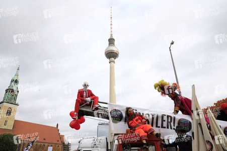 Demonstration vom Aktionsbündnis 'Alarmstufe Rot' in Berlin