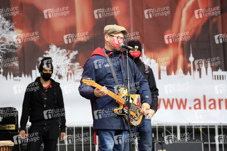 Demonstration vom Aktionsbündnis 'Alarmstufe Rot' in Berlin