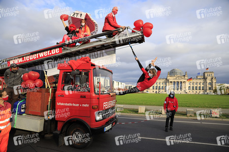 Demonstration vom Aktionsbündnis 'Alarmstufe Rot' in Berlin