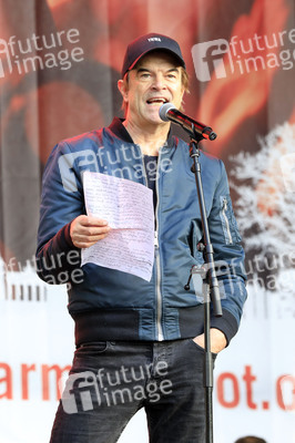 Demonstration vom Aktionsbündnis 'Alarmstufe Rot' in Berlin