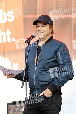 Demonstration vom Aktionsbündnis 'Alarmstufe Rot' in Berlin