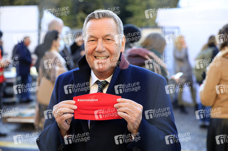 Demonstration vom Aktionsbündnis 'Alarmstufe Rot' in Berlin