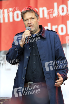 Demonstration vom Aktionsbündnis 'Alarmstufe Rot' in Berlin